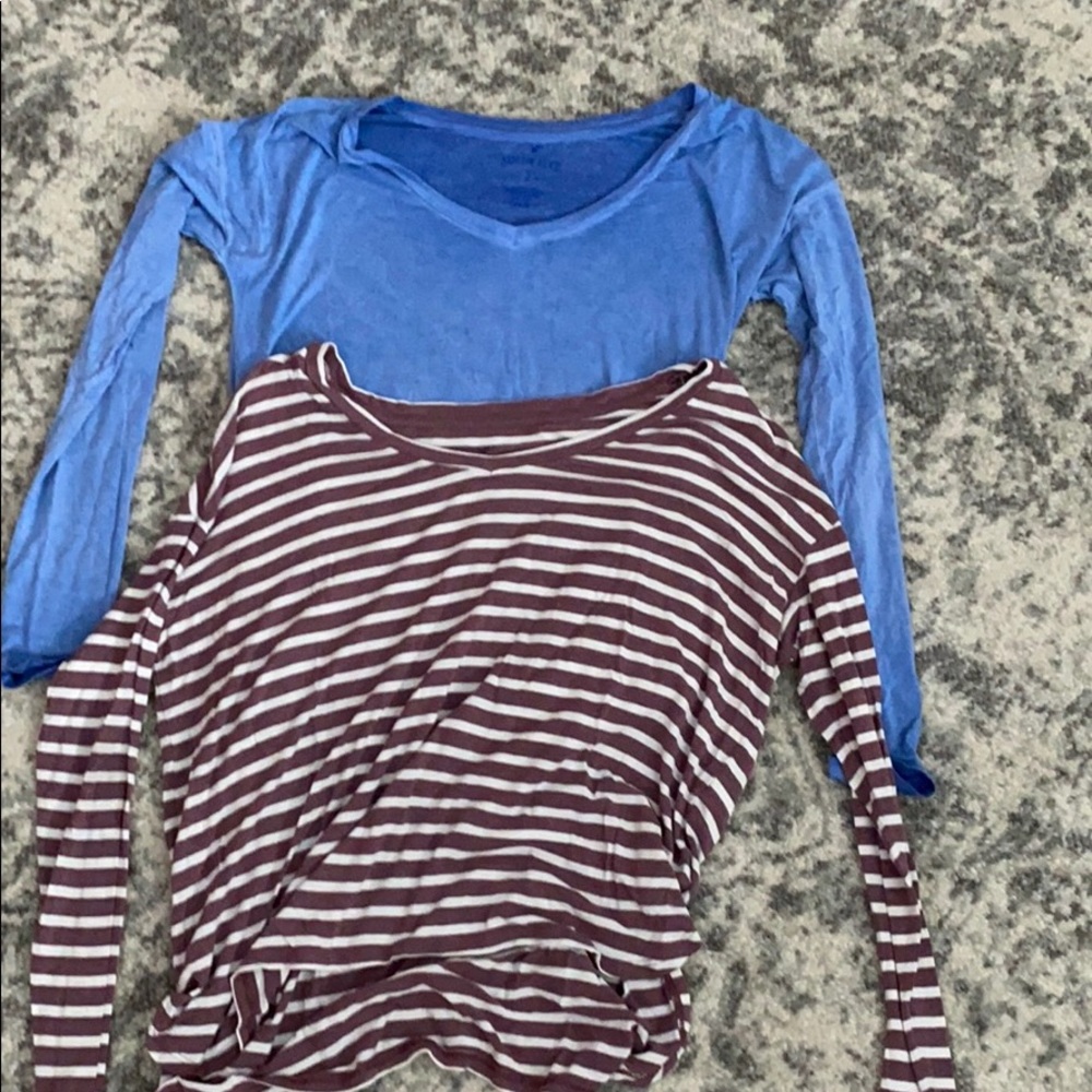American Eagle Long sleeve tees